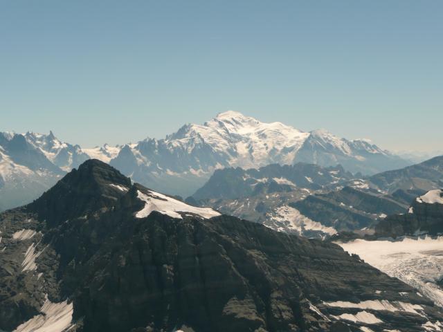 Et le Mont Blanc est loin au sud.